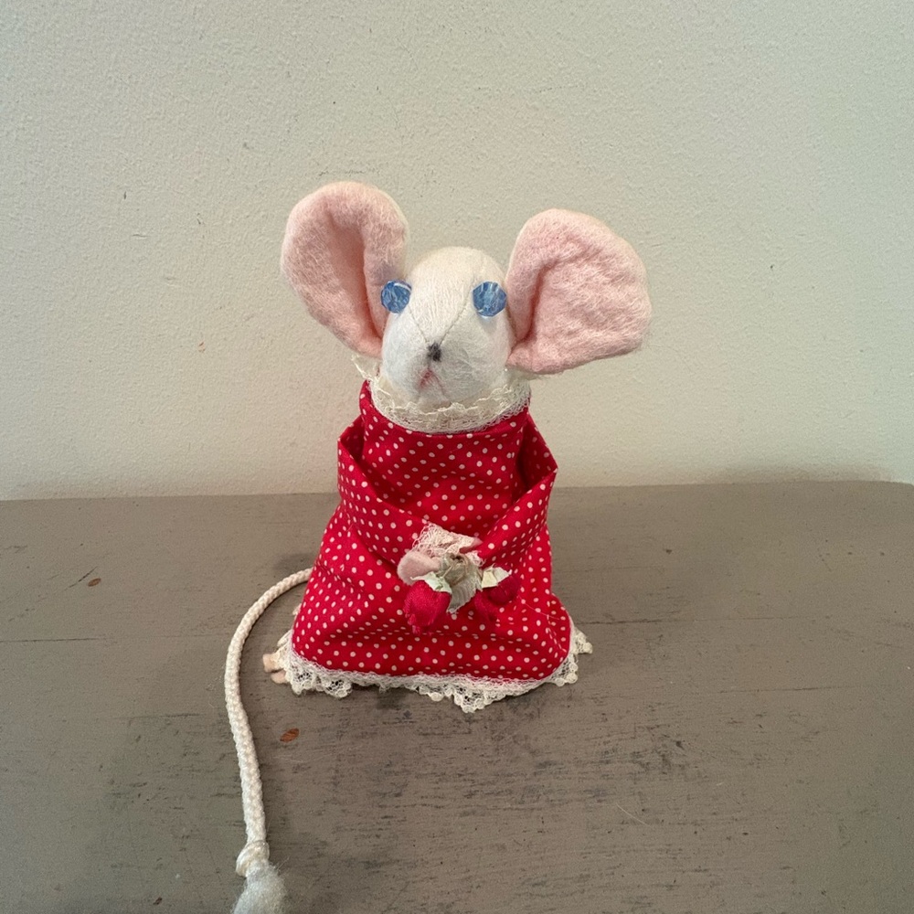 VTG Handmade Mouse Figurine For The Kittybits Collection